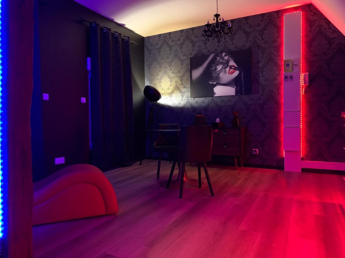 Love Room Avec Jacuzzi Prive Bonnetable Exteriér fotografie