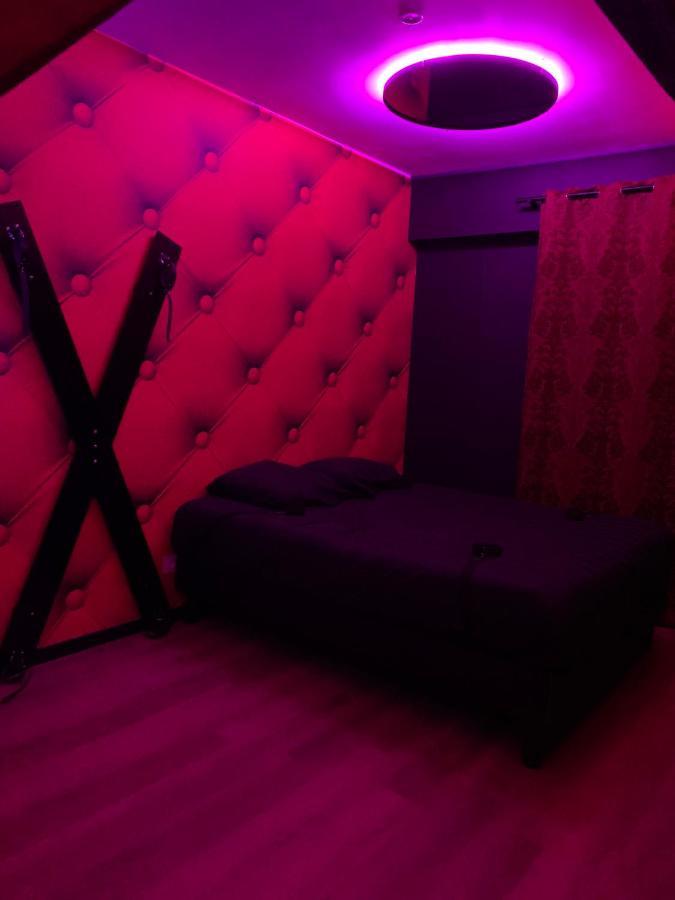 Love Room Avec Jacuzzi Prive Bonnetable Exteriér fotografie